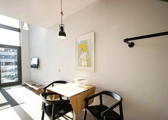 Qbik Loft Modern Apartman Varsó